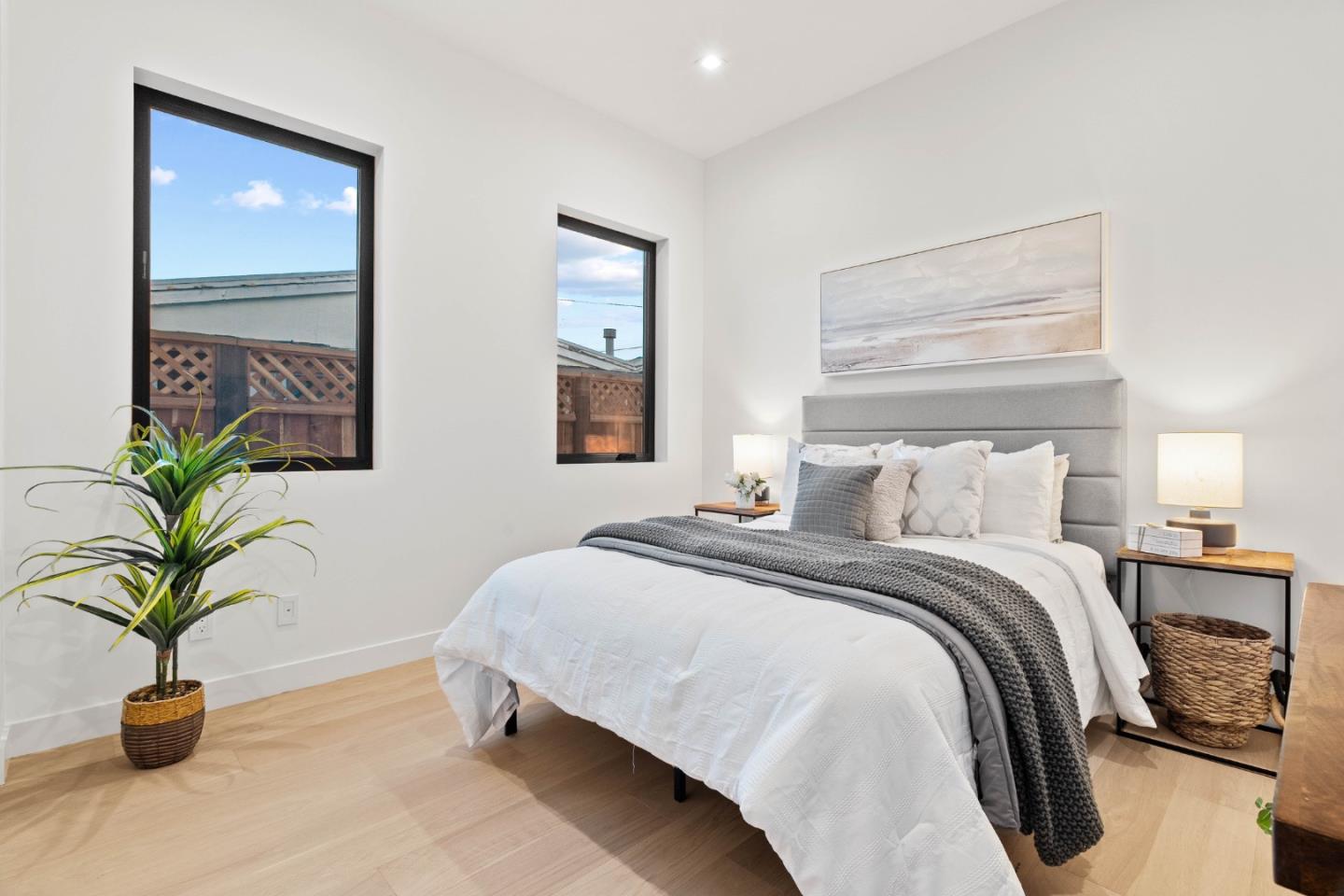 Detail Gallery Image 51 of 69 For 700 Farley St, Mountain View,  CA 94043 - 6 Beds | 6/1 Baths