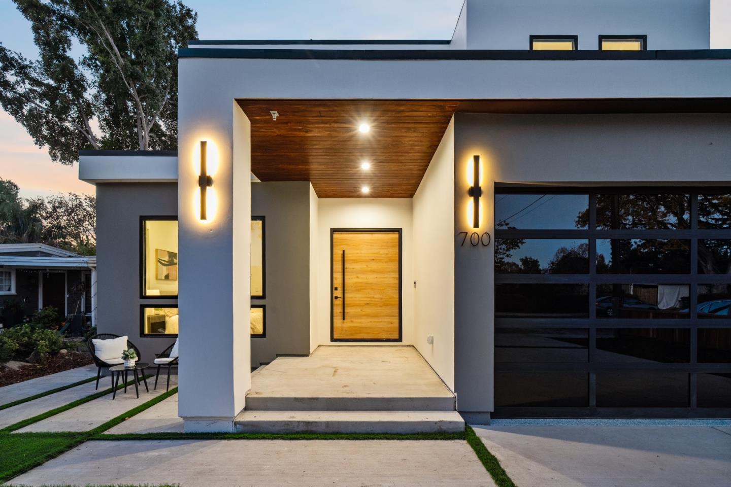 Detail Gallery Image 60 of 69 For 700 Farley St, Mountain View,  CA 94043 - 6 Beds | 6/1 Baths