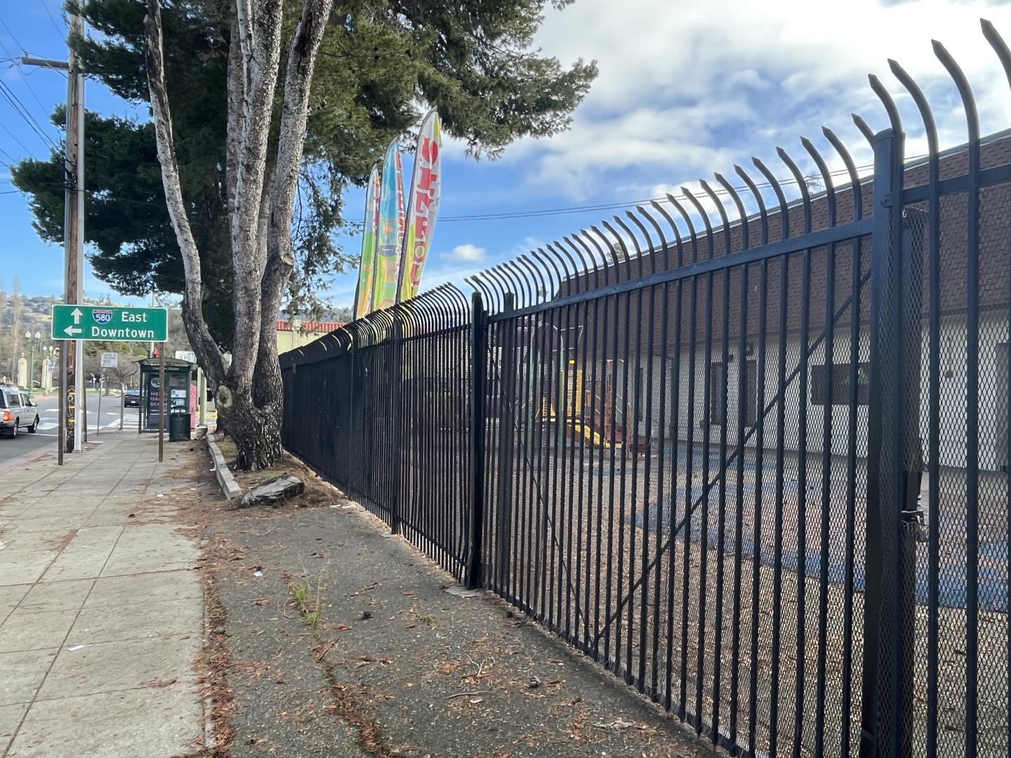 Detail Gallery Image 10 of 83 For 5909 Camden St, Oakland,  CA 94605 - – Beds | – Baths