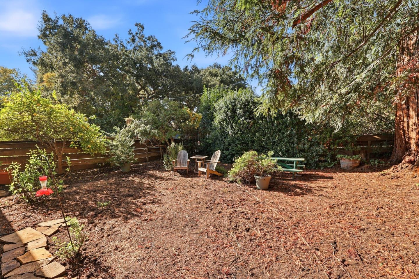 Detail Gallery Image 18 of 23 For 429 Pope St, Menlo Park,  CA 94025 - 3 Beds | 1/1 Baths