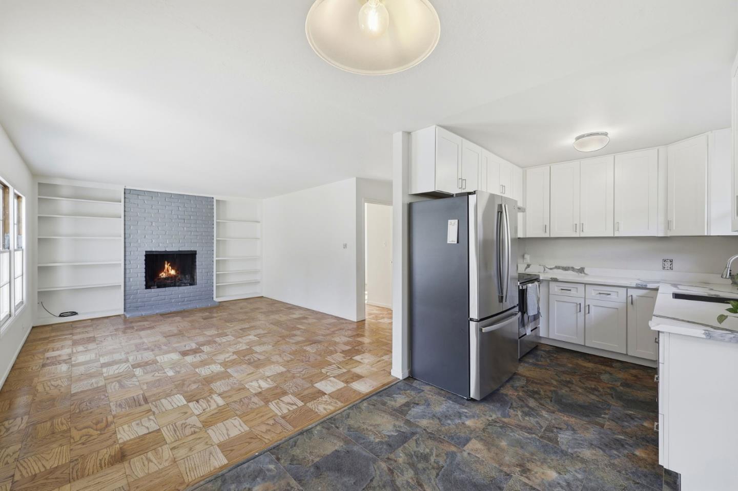 Detail Gallery Image 5 of 23 For 429 Pope St, Menlo Park,  CA 94025 - 3 Beds | 1/1 Baths