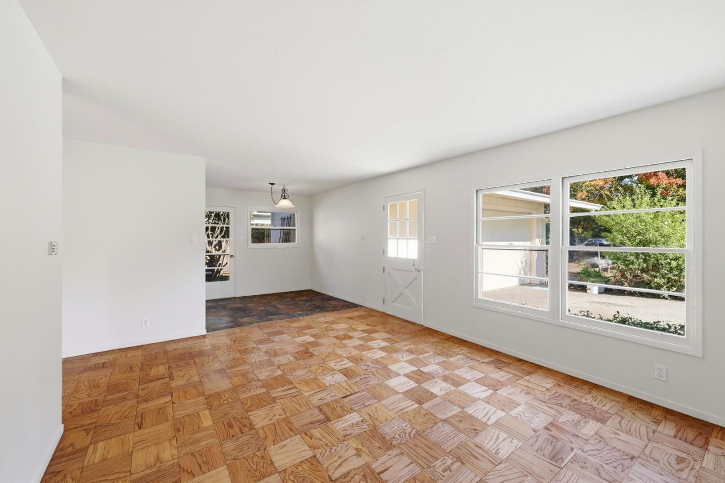 Detail Gallery Image 6 of 23 For 429 Pope St, Menlo Park,  CA 94025 - 3 Beds | 1/1 Baths