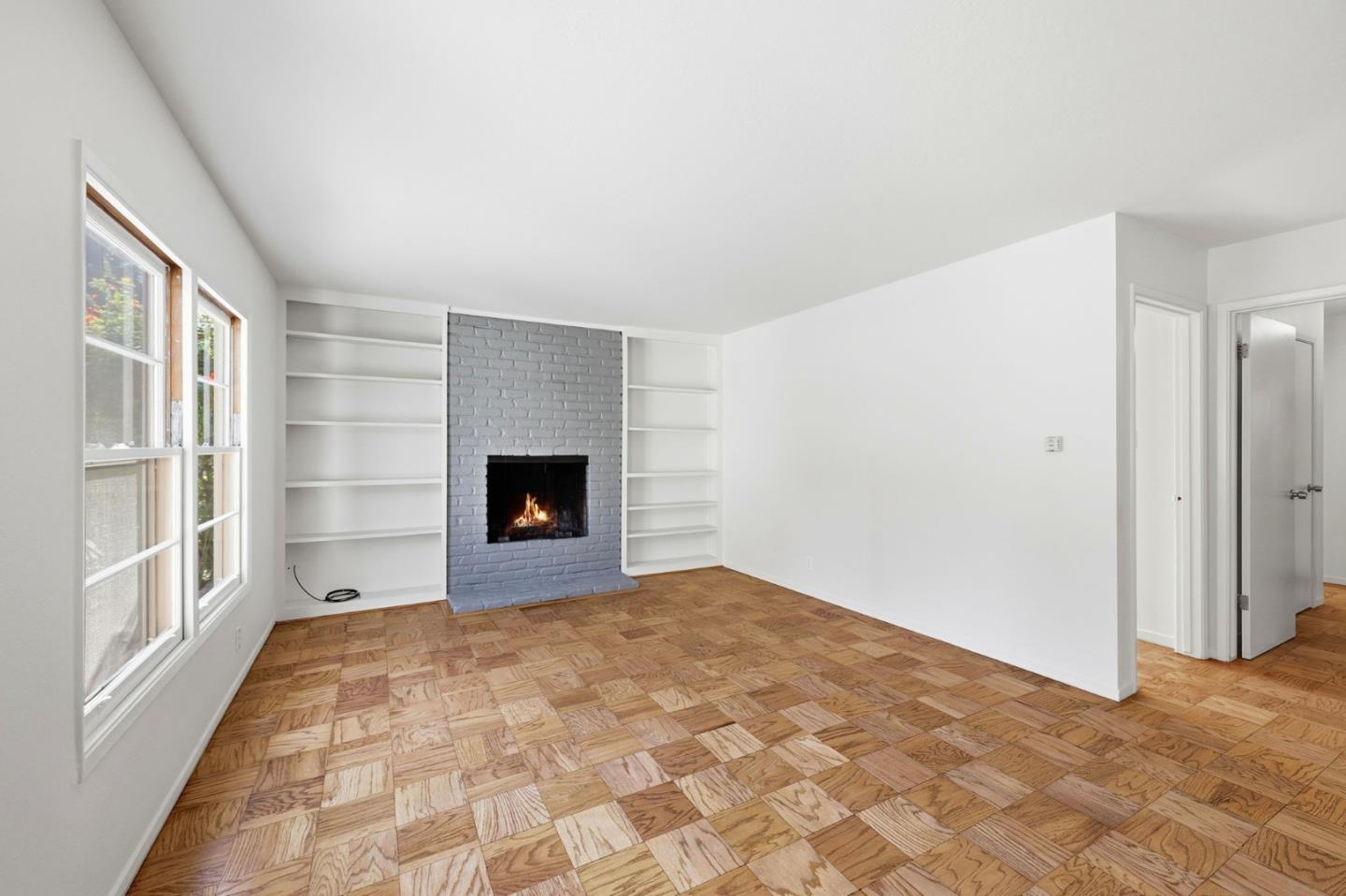 Detail Gallery Image 8 of 23 For 429 Pope St, Menlo Park,  CA 94025 - 3 Beds | 1/1 Baths