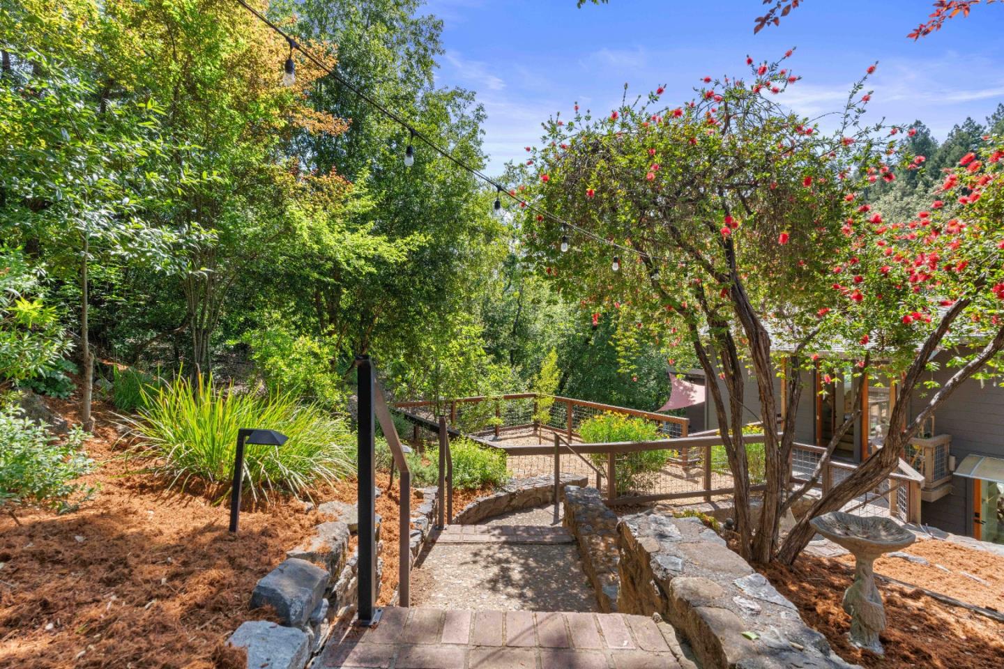 Detail Gallery Image 39 of 41 For 19060 Laurel Dr, Los Gatos,  CA 95033 - 2 Beds | 2/1 Baths