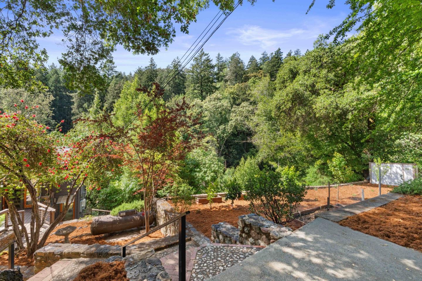 Detail Gallery Image 41 of 41 For 19060 Laurel Dr, Los Gatos,  CA 95033 - 2 Beds | 2/1 Baths