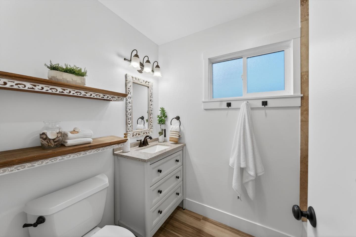 Detail Gallery Image 16 of 27 For 1460 Inskip Dr, Campbell,  CA 95008 - 3 Beds | 2 Baths