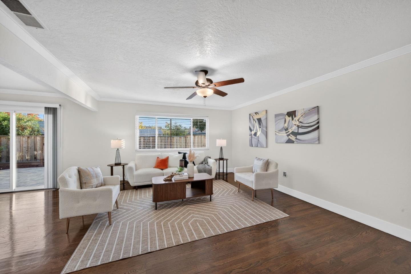 Detail Gallery Image 5 of 27 For 1460 Inskip Dr, Campbell,  CA 95008 - 3 Beds | 2 Baths