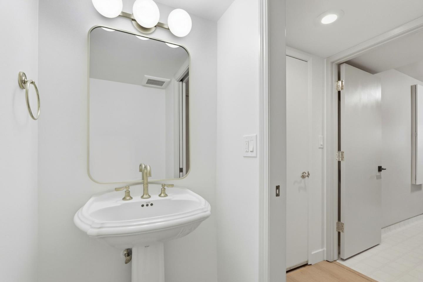 Detail Gallery Image 10 of 22 For Nola Dr, San Jose,  CA 95125 - 5 Beds | 2/1 Baths