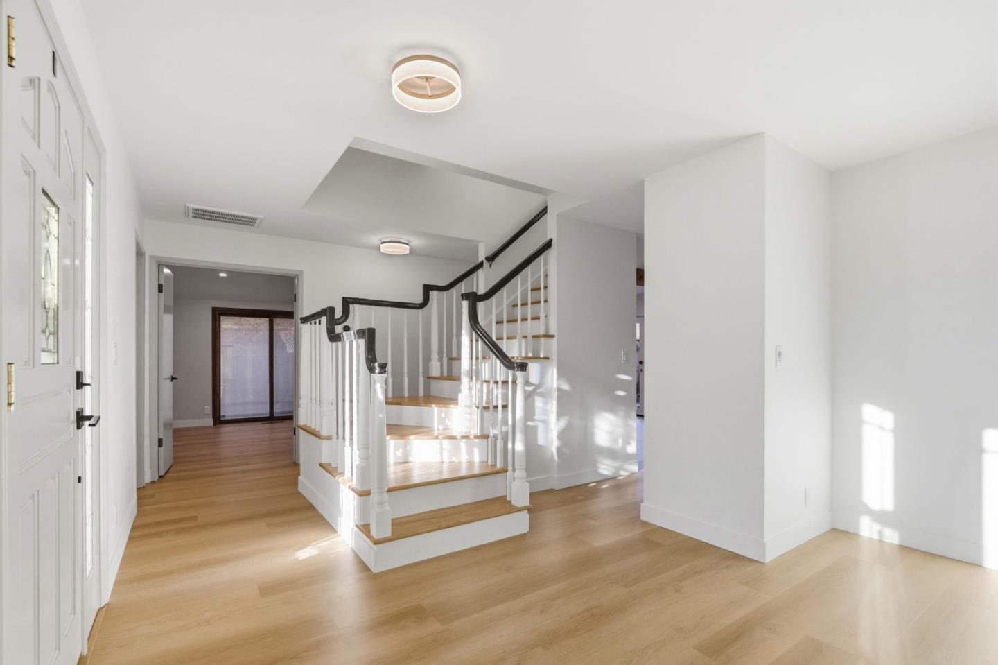 Detail Gallery Image 11 of 22 For Nola Dr, San Jose,  CA 95125 - 5 Beds | 2/1 Baths