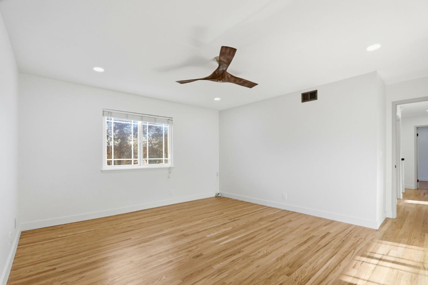 Detail Gallery Image 12 of 22 For Nola Dr, San Jose,  CA 95125 - 5 Beds | 2/1 Baths