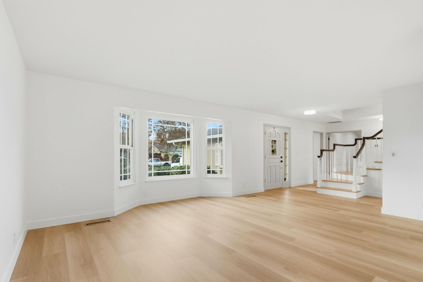 Detail Gallery Image 3 of 22 For Nola Dr, San Jose,  CA 95125 - 5 Beds | 2/1 Baths