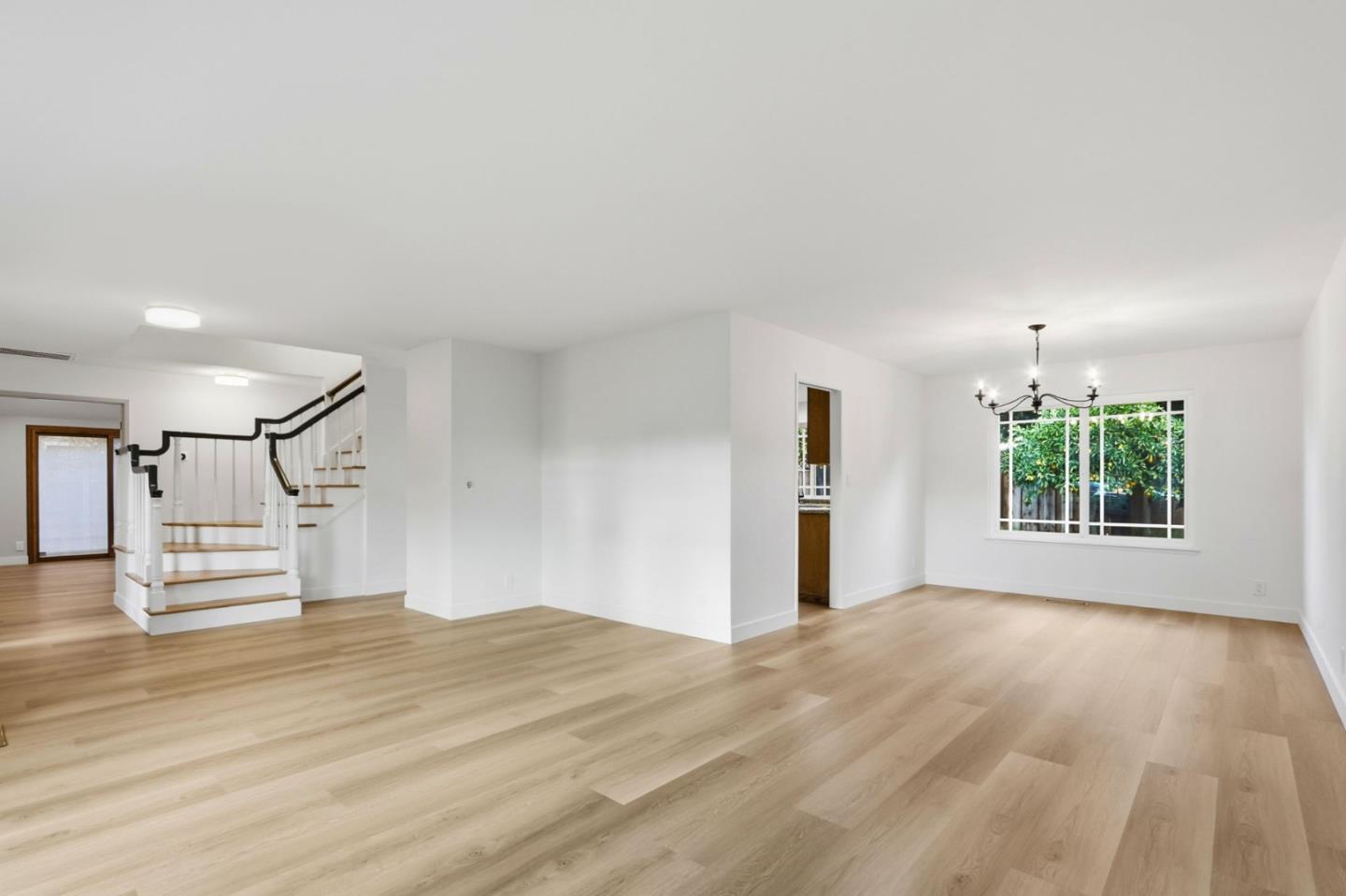 Detail Gallery Image 4 of 22 For Nola Dr, San Jose,  CA 95125 - 5 Beds | 2/1 Baths