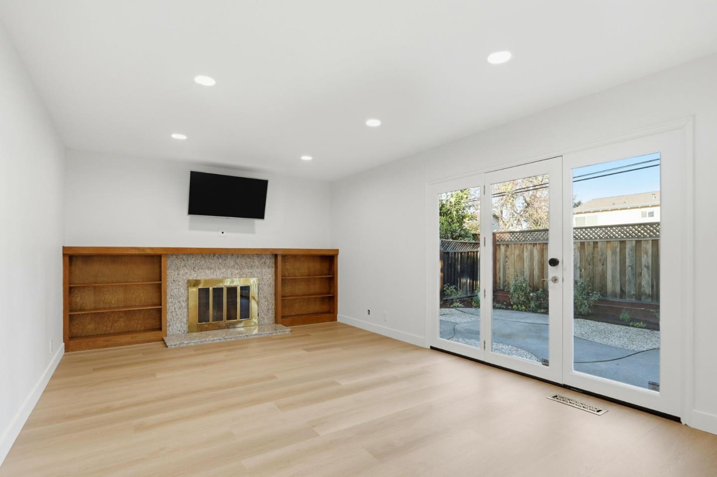 Detail Gallery Image 8 of 22 For Nola Dr, San Jose,  CA 95125 - 5 Beds | 2/1 Baths