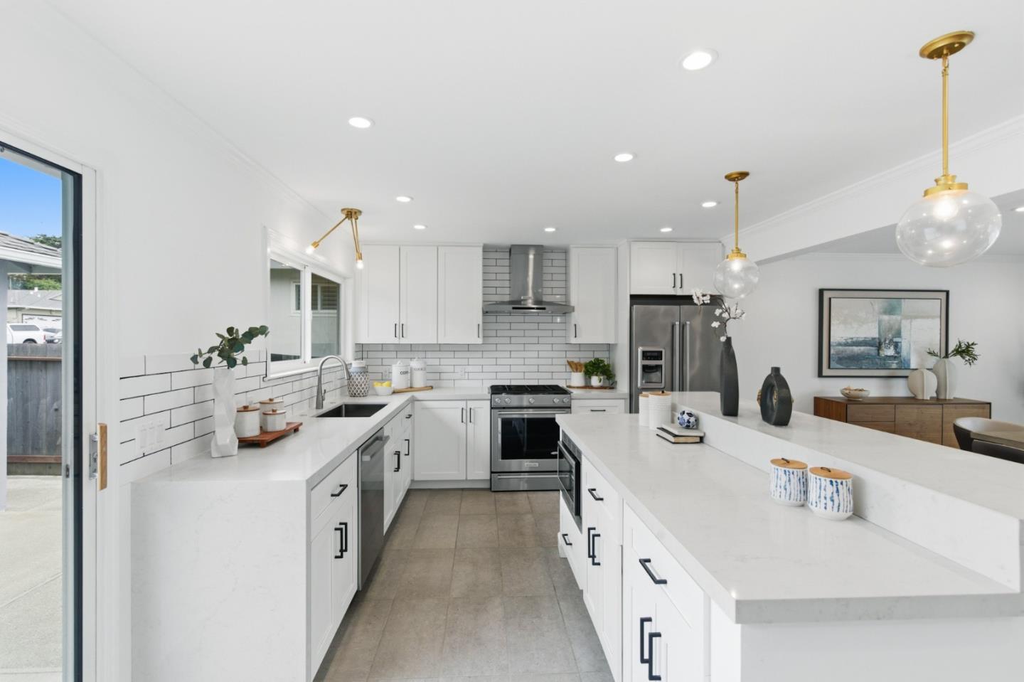 Detail Gallery Image 20 of 69 For 439 Yellowstone Dr, South San Francisco,  CA 94080 - 3 Beds | 2 Baths