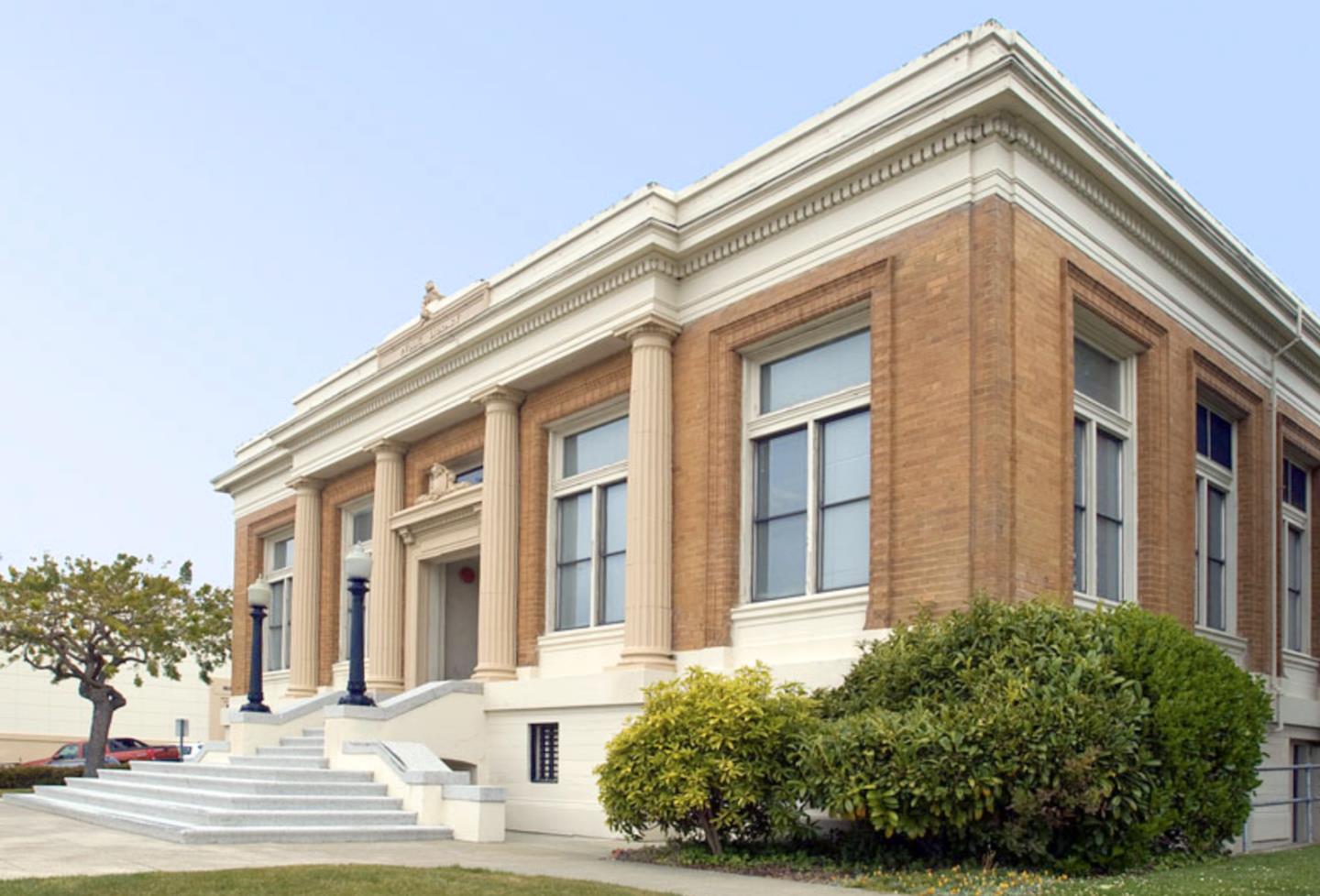 Detail Gallery Image 63 of 69 For 439 Yellowstone Dr, South San Francisco,  CA 94080 - 3 Beds | 2 Baths