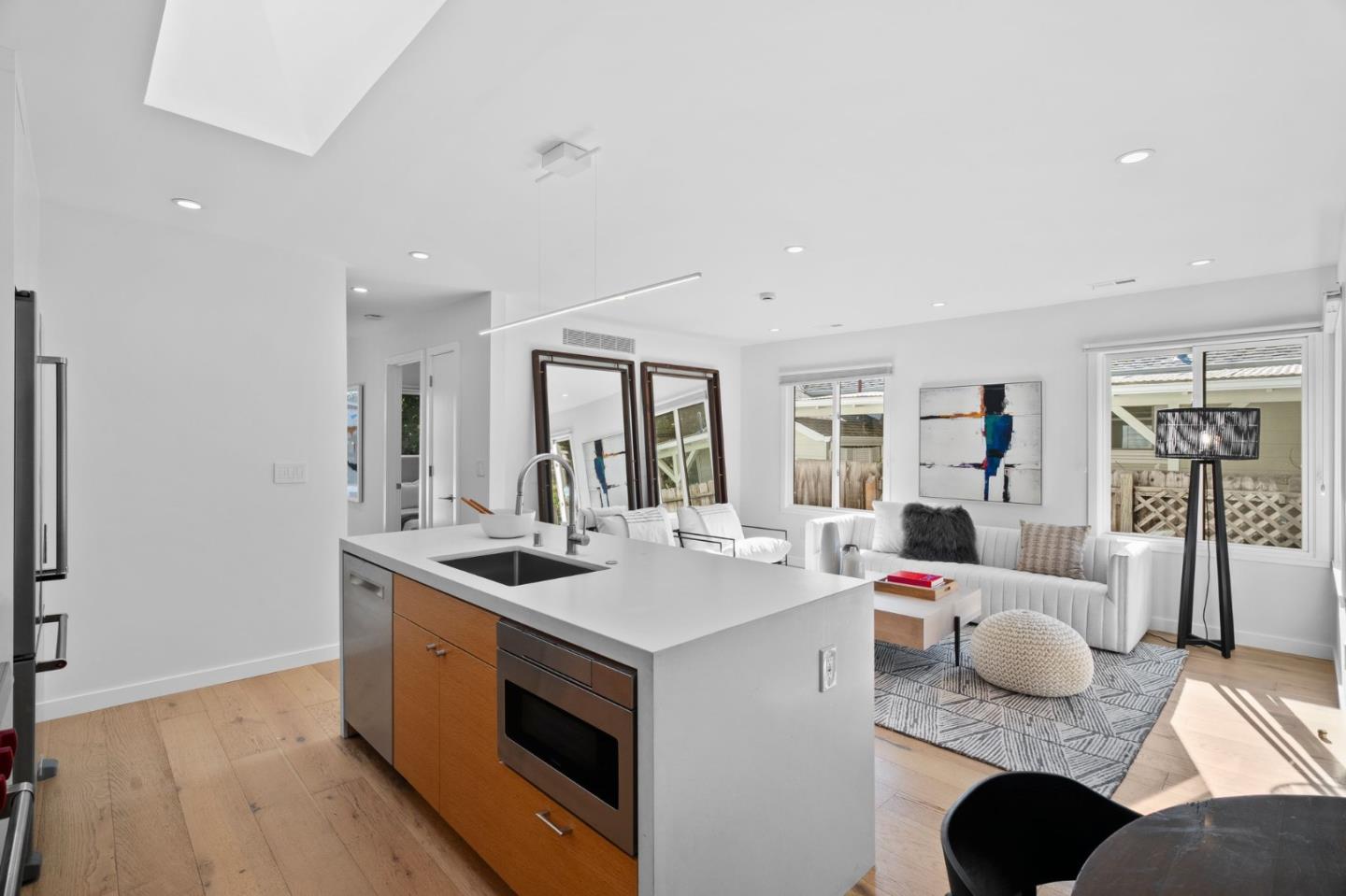 Detail Gallery Image 11 of 58 For 628 8th Ave, Menlo Park,  CA 94025 - 2 Beds | 2 Baths