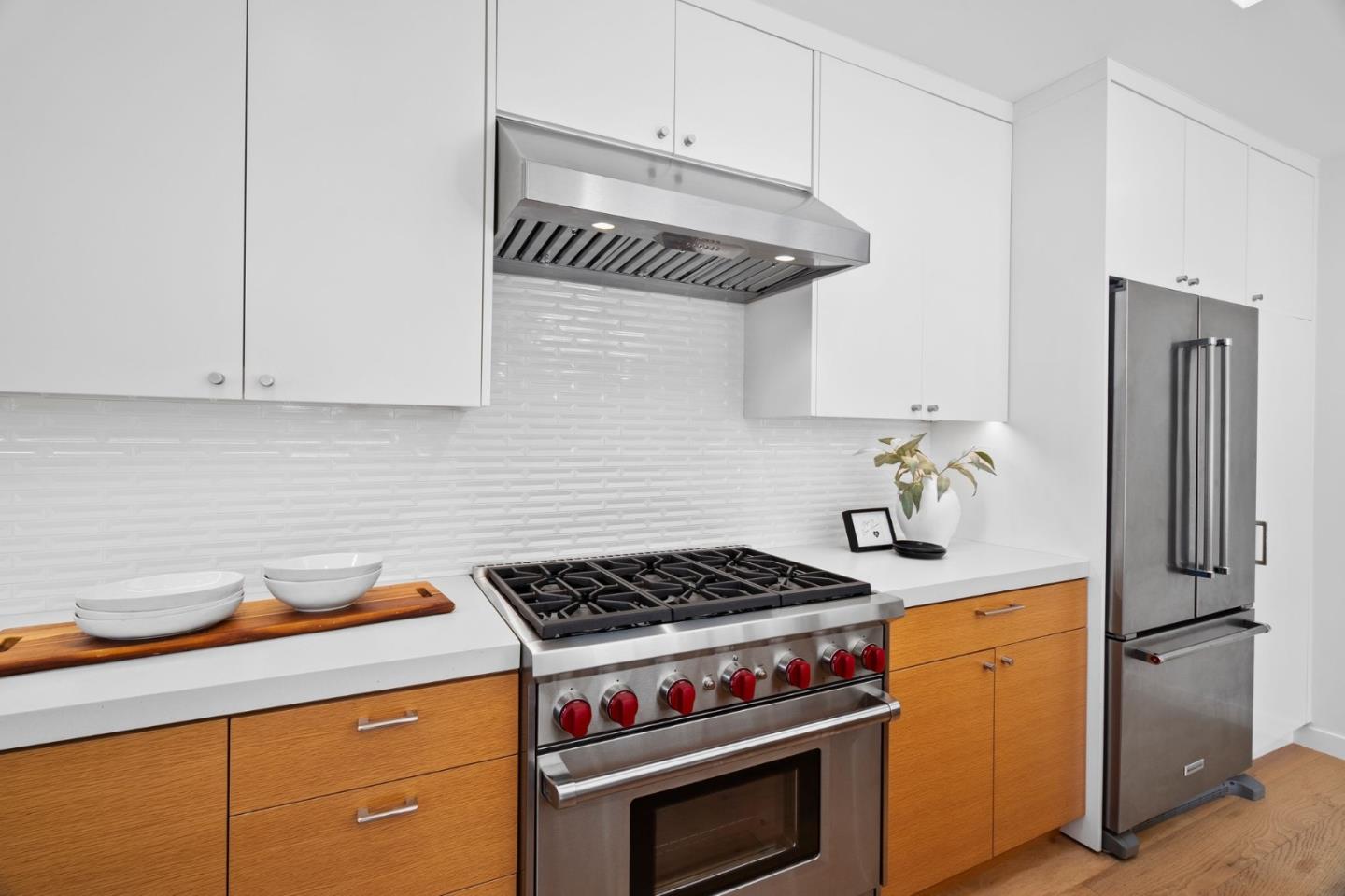 Detail Gallery Image 14 of 58 For 628 8th Ave, Menlo Park,  CA 94025 - 2 Beds | 2 Baths