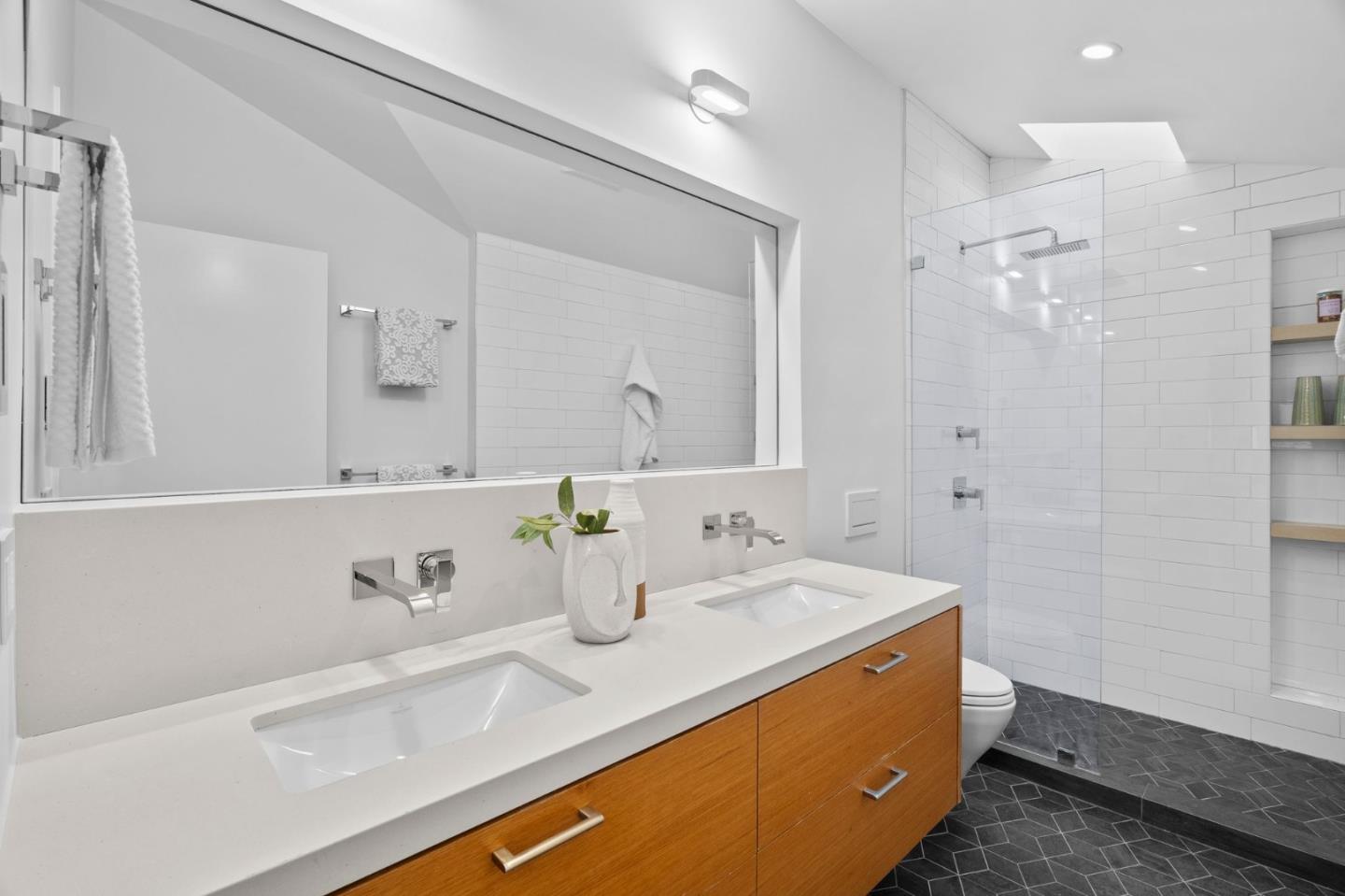 Detail Gallery Image 23 of 58 For 628 8th Ave, Menlo Park,  CA 94025 - 2 Beds | 2 Baths