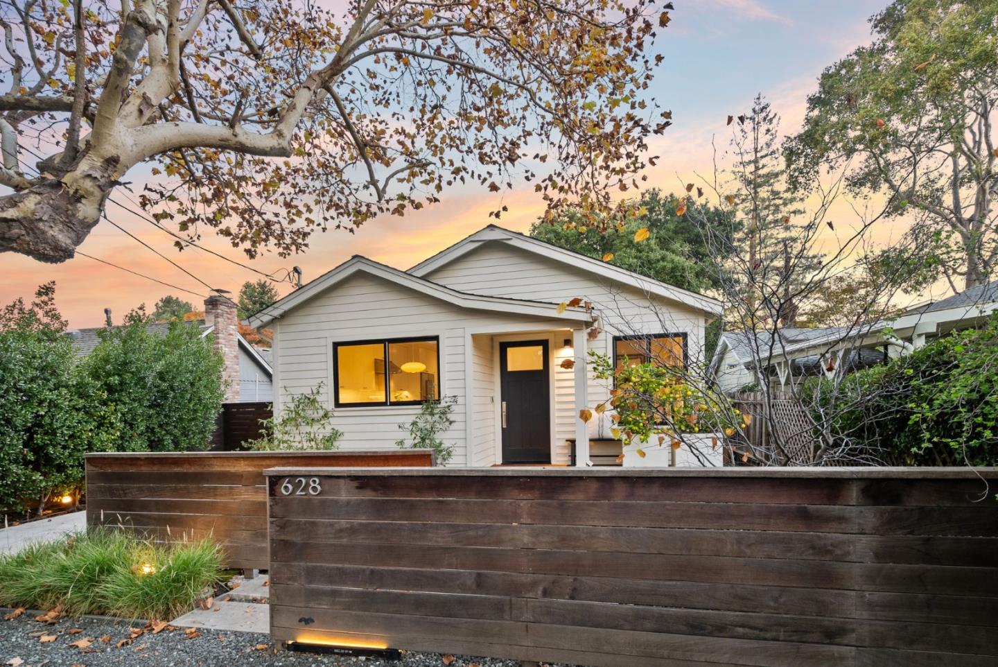 Detail Gallery Image 40 of 58 For 628 8th Ave, Menlo Park,  CA 94025 - 2 Beds | 2 Baths