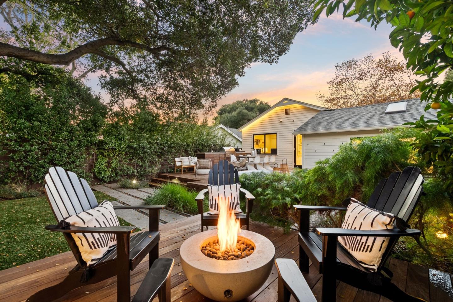 Detail Gallery Image 53 of 58 For 628 8th Ave, Menlo Park,  CA 94025 - 2 Beds | 2 Baths