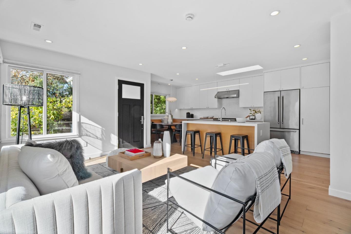 Detail Gallery Image 7 of 58 For 628 8th Ave, Menlo Park,  CA 94025 - 2 Beds | 2 Baths