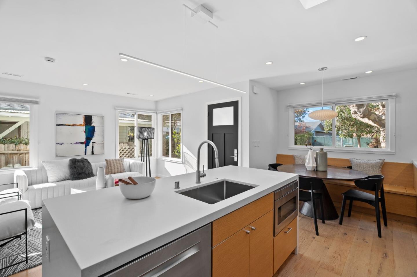 Detail Gallery Image 9 of 58 For 628 8th Ave, Menlo Park,  CA 94025 - 2 Beds | 2 Baths