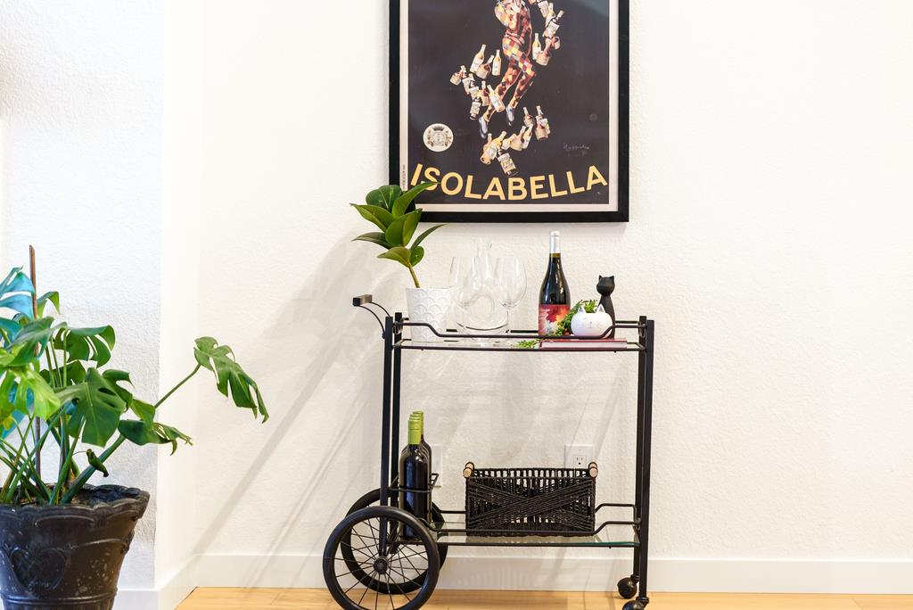 Detail Gallery Image 11 of 37 For 318 Soquel Ave #D3,  Santa Cruz,  CA 95062 - 2 Beds | 2 Baths