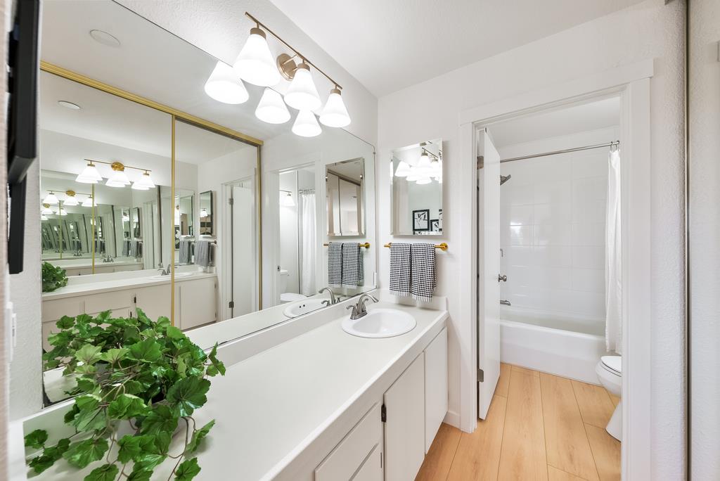 Detail Gallery Image 21 of 37 For 318 Soquel Ave #D3,  Santa Cruz,  CA 95062 - 2 Beds | 2 Baths