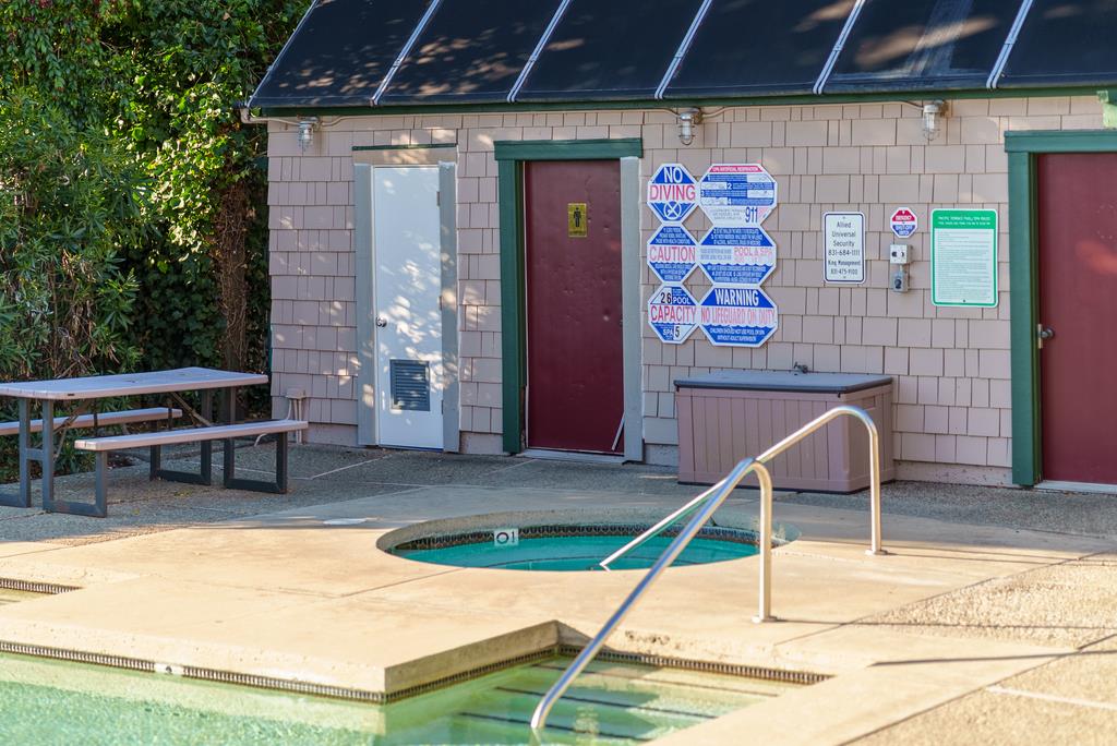 Detail Gallery Image 25 of 37 For 318 Soquel Ave #D3,  Santa Cruz,  CA 95062 - 2 Beds | 2 Baths