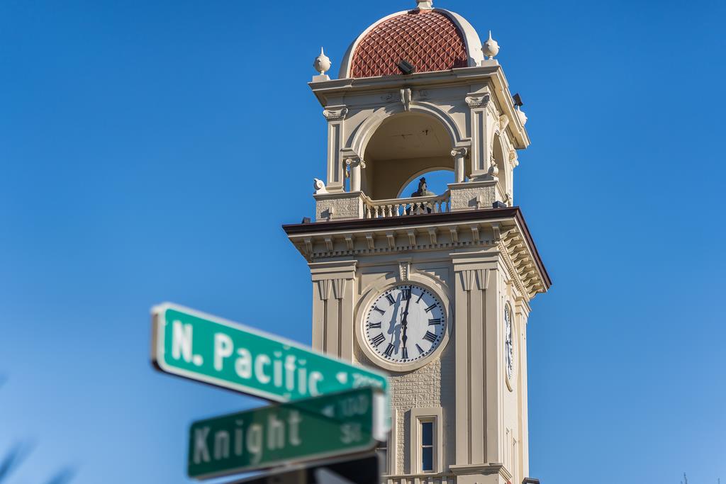 Detail Gallery Image 34 of 37 For 318 Soquel Ave #D3,  Santa Cruz,  CA 95062 - 2 Beds | 2 Baths