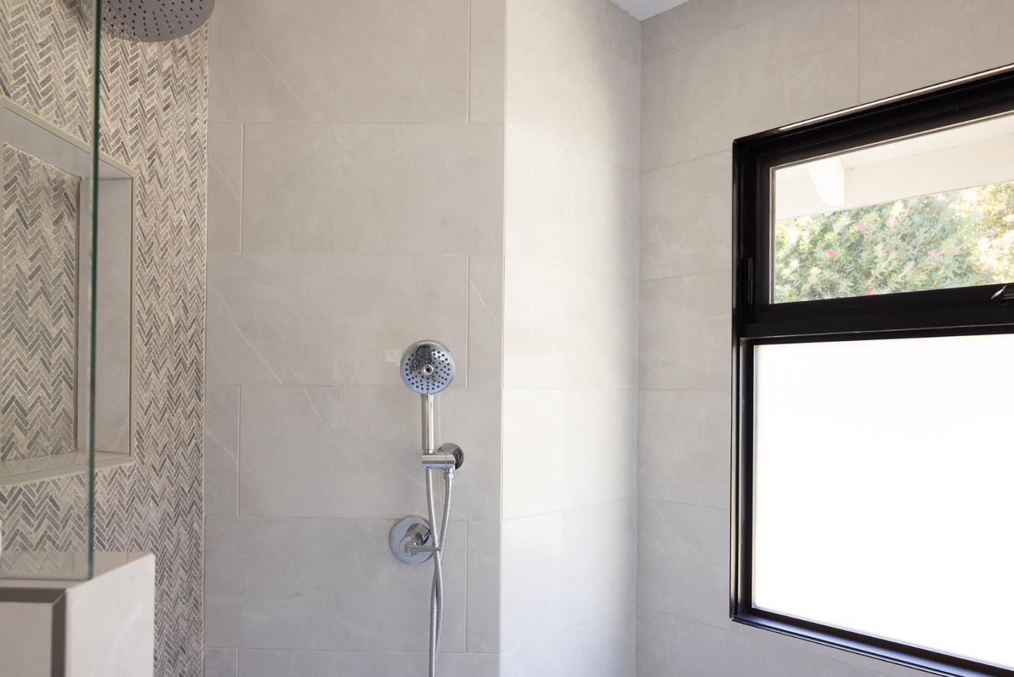 Detail Gallery Image 21 of 28 For 8022 River Pl, Carmel,  CA 93923 - 3 Beds | 2/1 Baths