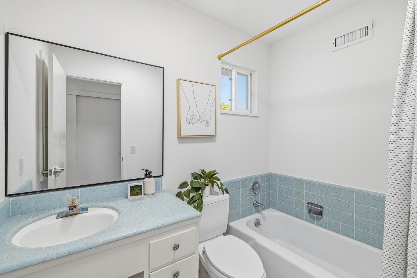 Detail Gallery Image 20 of 71 For 120 Corinne Ave, Santa Cruz,  CA 95065 - 3 Beds | 2 Baths