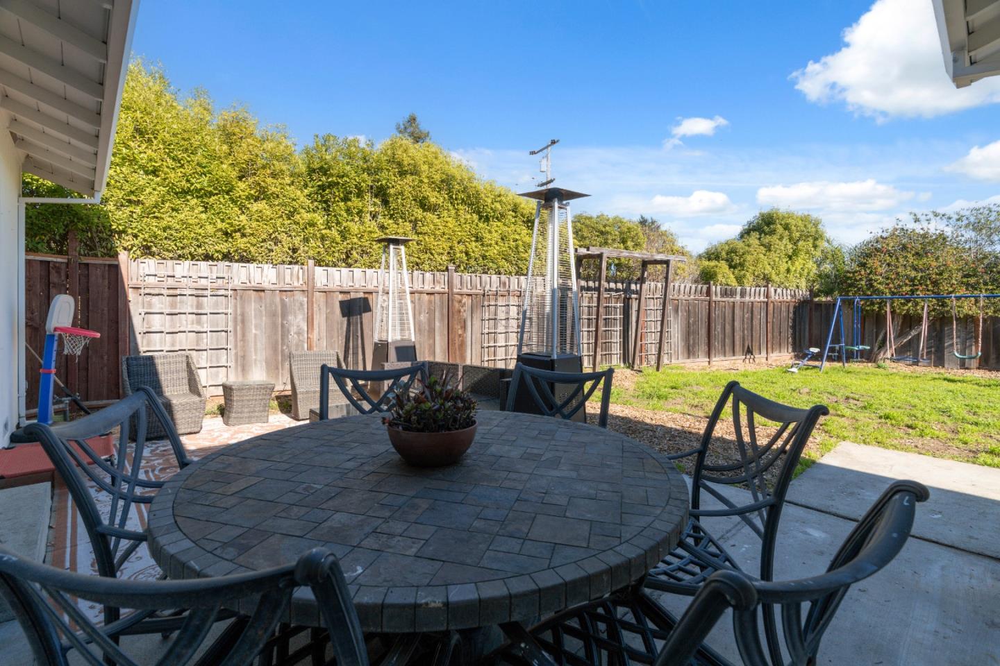 Detail Gallery Image 27 of 71 For 120 Corinne Ave, Santa Cruz,  CA 95065 - 3 Beds | 2 Baths