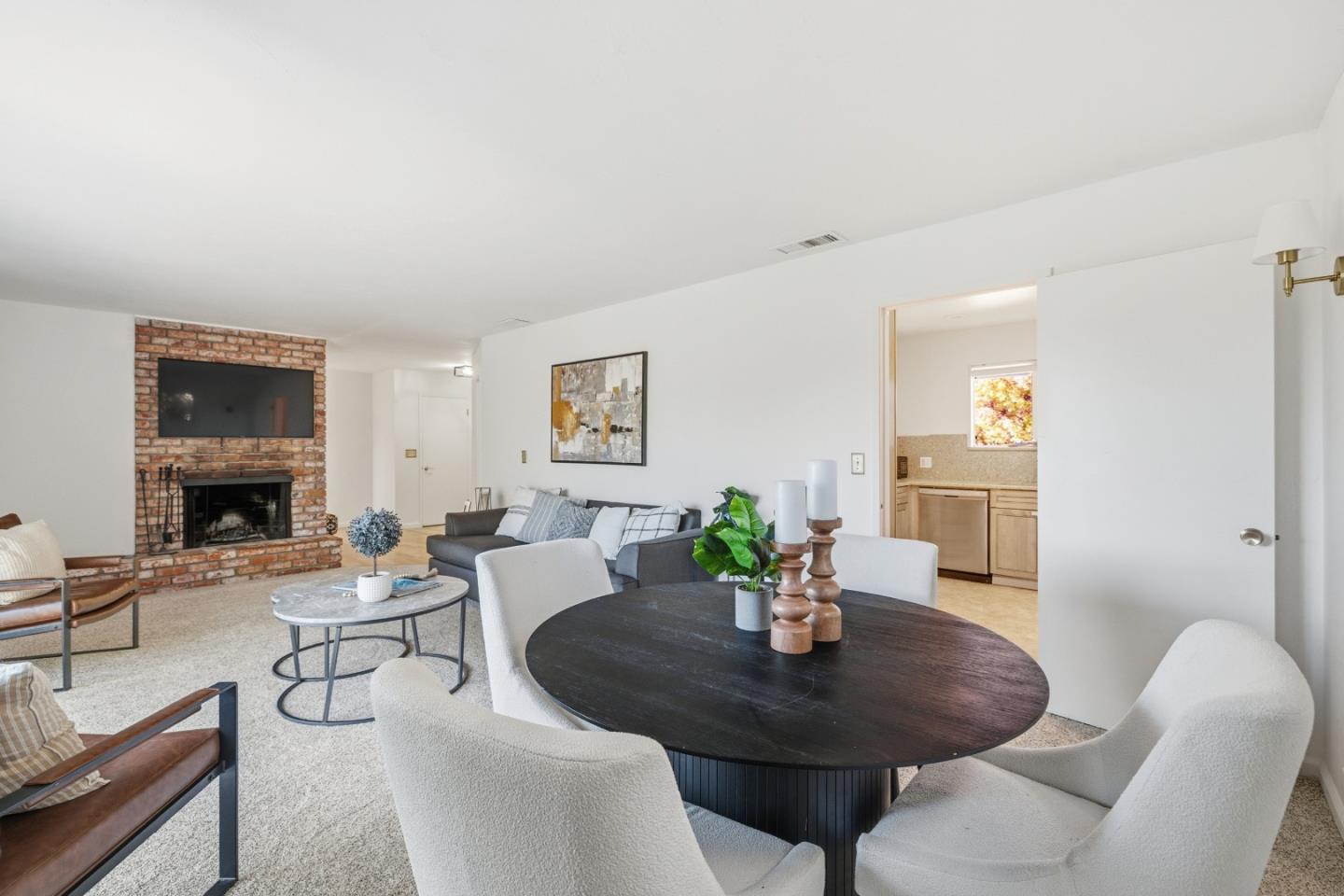 Detail Gallery Image 8 of 71 For 120 Corinne Ave, Santa Cruz,  CA 95065 - 3 Beds | 2 Baths