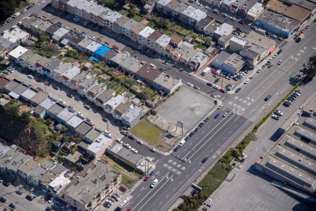 2321 Geneva Avenue, Daly City, CA, 94014