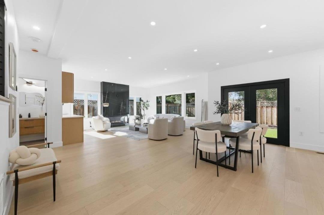 Detail Gallery Image 15 of 44 For 1748 Crane Ave, Mountain View,  CA 94040 - 4 Beds | 3/1 Baths