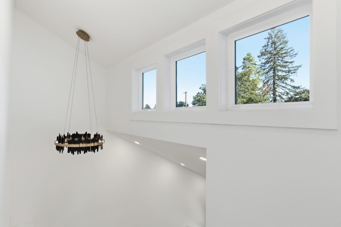 Detail Gallery Image 30 of 44 For 1748 Crane Ave, Mountain View,  CA 94040 - 4 Beds | 3/1 Baths