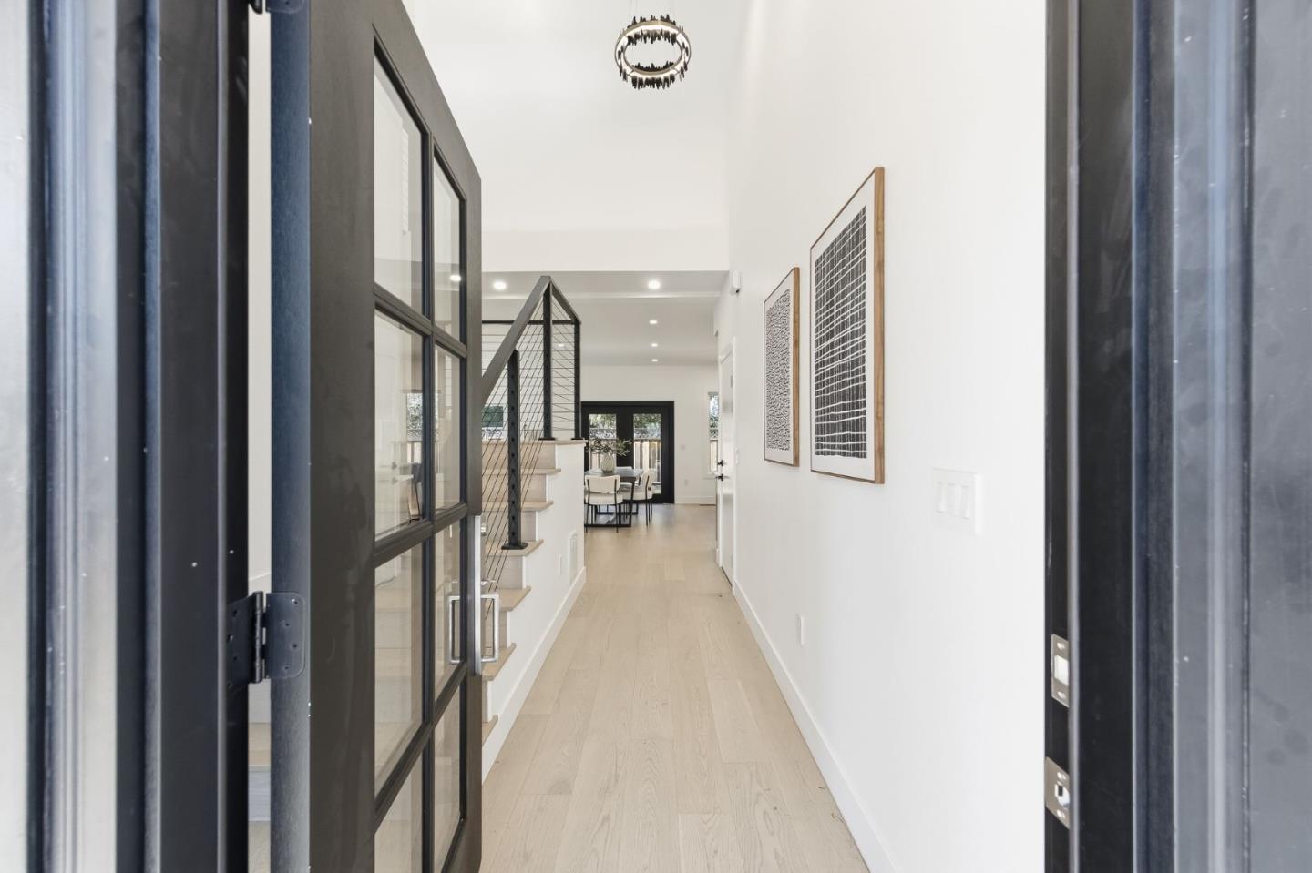 Detail Gallery Image 4 of 44 For 1748 Crane Ave, Mountain View,  CA 94040 - 4 Beds | 3/1 Baths