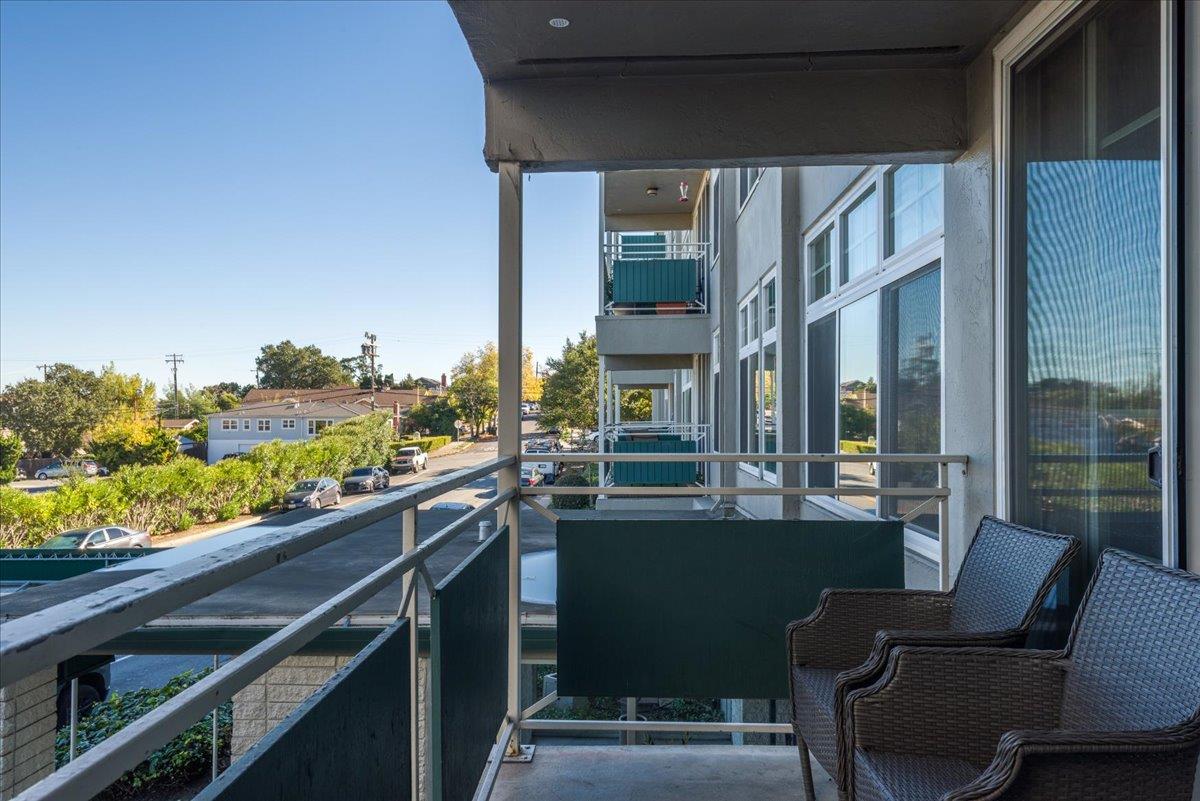 Detail Gallery Image 26 of 36 For 222 Laurel St #101,  San Carlos,  CA 94070 - 2 Beds | 2 Baths