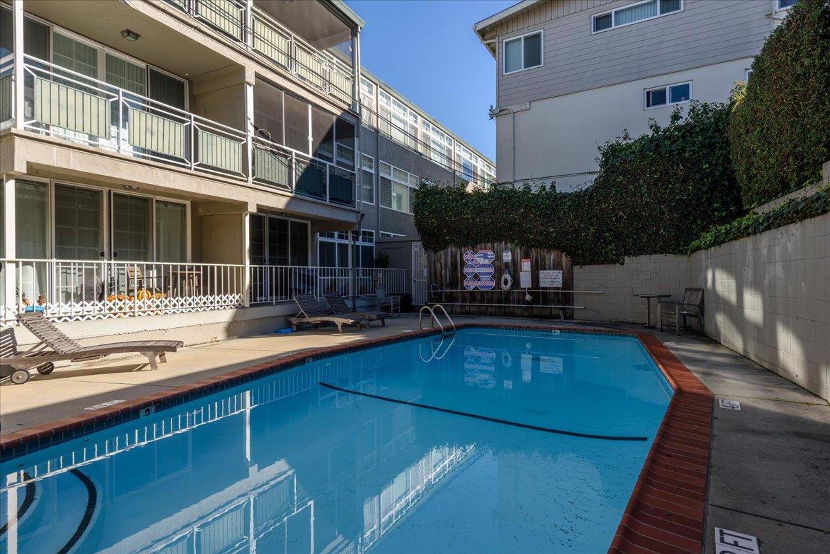 Detail Gallery Image 28 of 36 For 222 Laurel St #101,  San Carlos,  CA 94070 - 2 Beds | 2 Baths