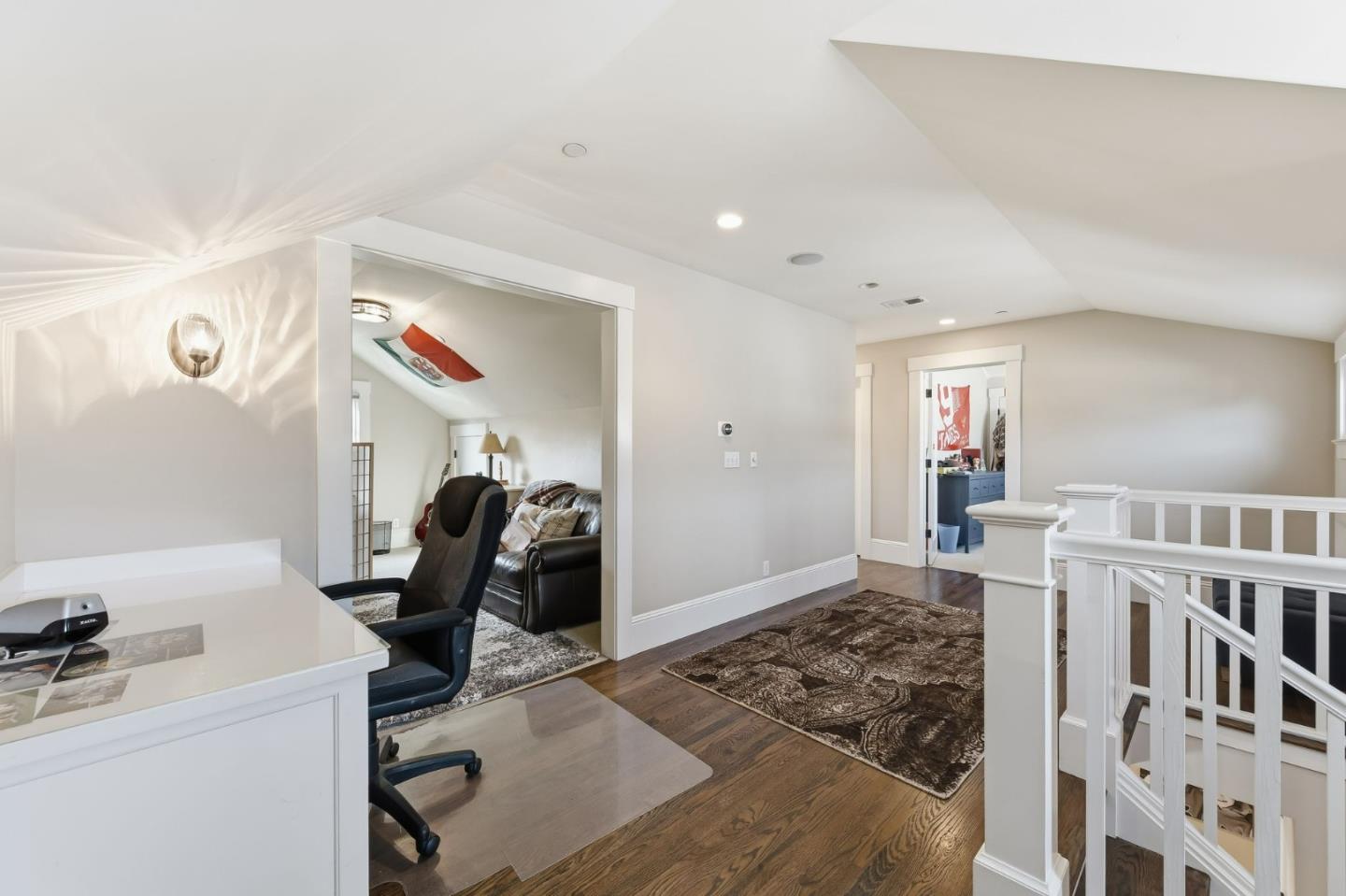 Detail Gallery Image 21 of 32 For 1212 Mills Ave, Burlingame,  CA 94010 - 4 Beds | 3 Baths