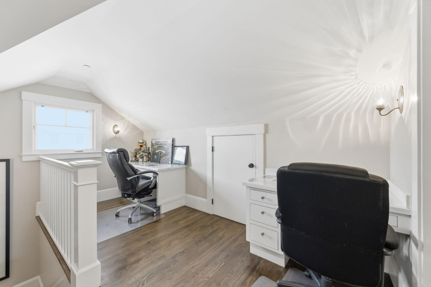 Detail Gallery Image 24 of 32 For 1212 Mills Ave, Burlingame,  CA 94010 - 4 Beds | 3 Baths