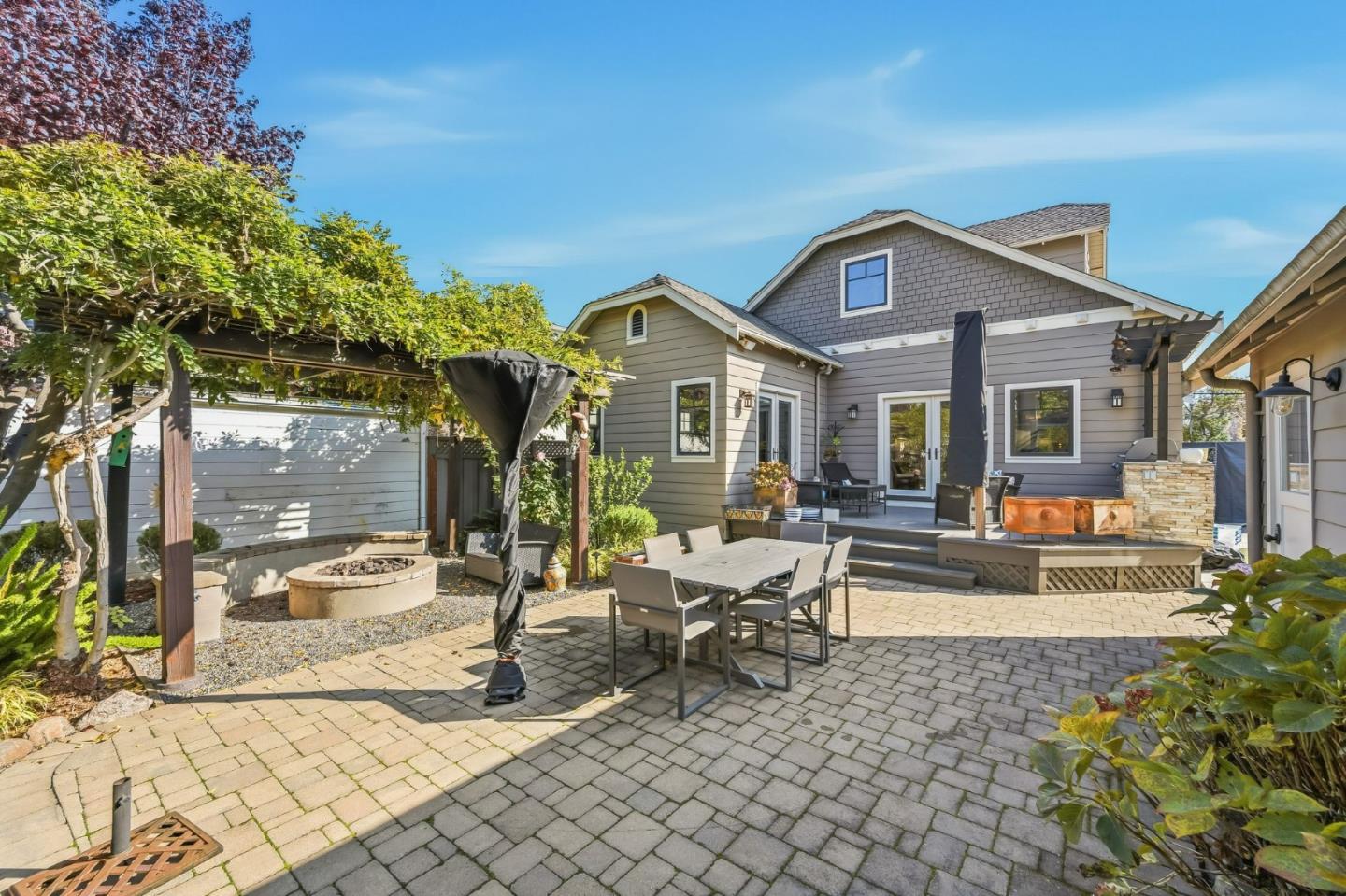 Detail Gallery Image 29 of 32 For 1212 Mills Ave, Burlingame,  CA 94010 - 4 Beds | 3 Baths