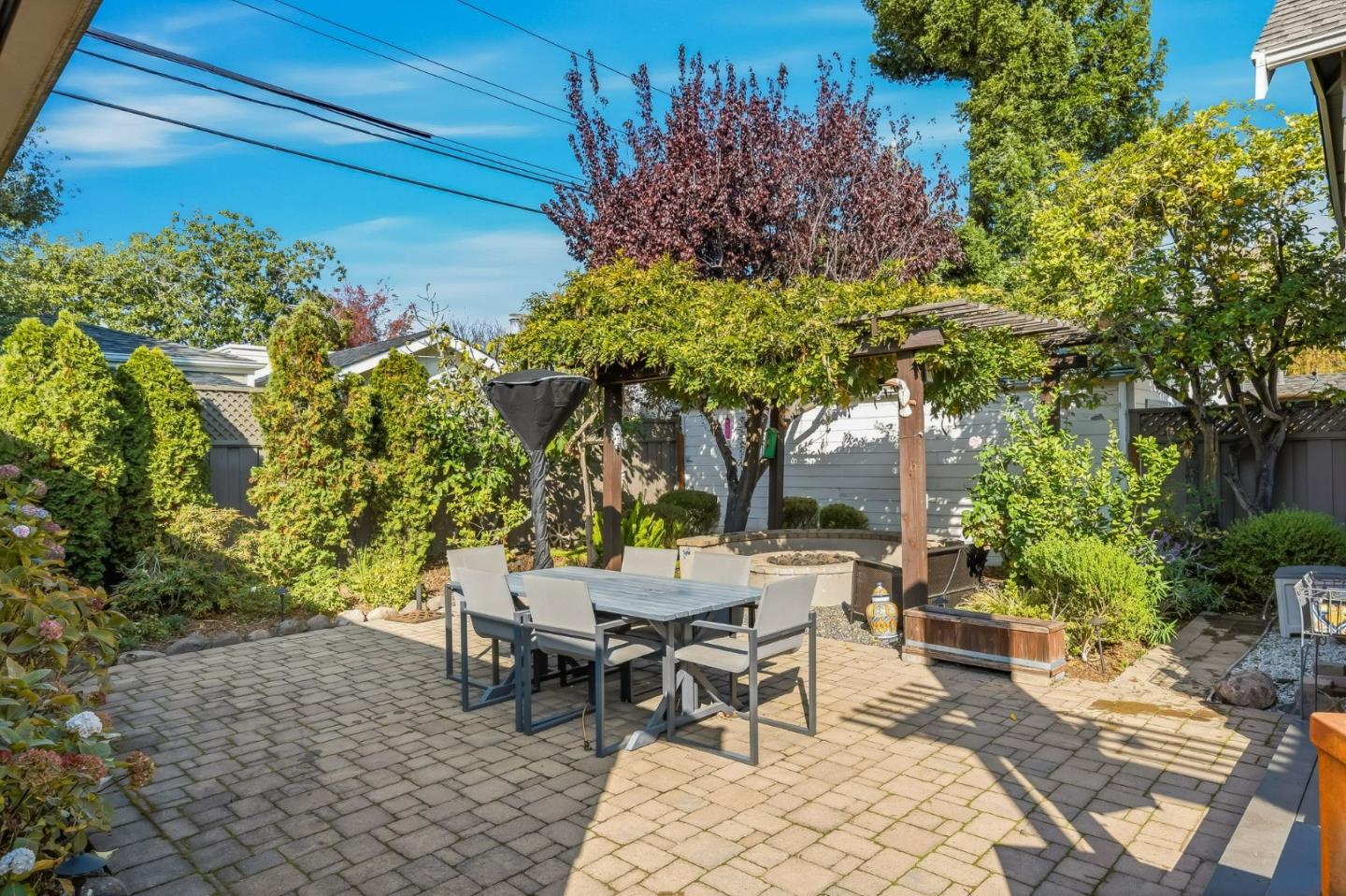 Detail Gallery Image 31 of 32 For 1212 Mills Ave, Burlingame,  CA 94010 - 4 Beds | 3 Baths