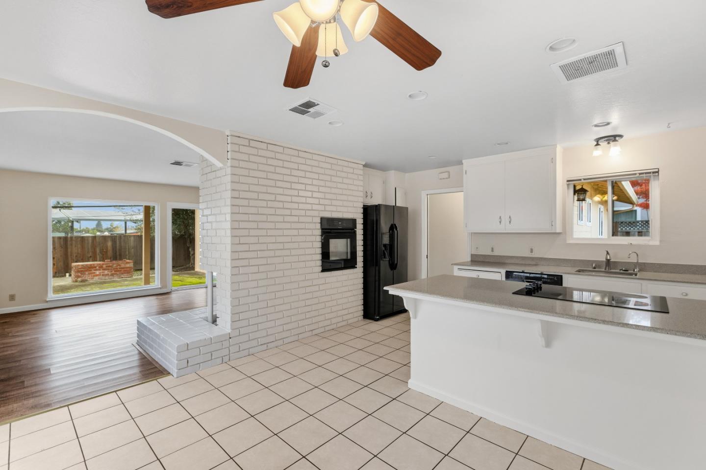 Detail Gallery Image 4 of 29 For 2048 Mayfield Ave, San Jose,  CA 95130 - 4 Beds | 2 Baths