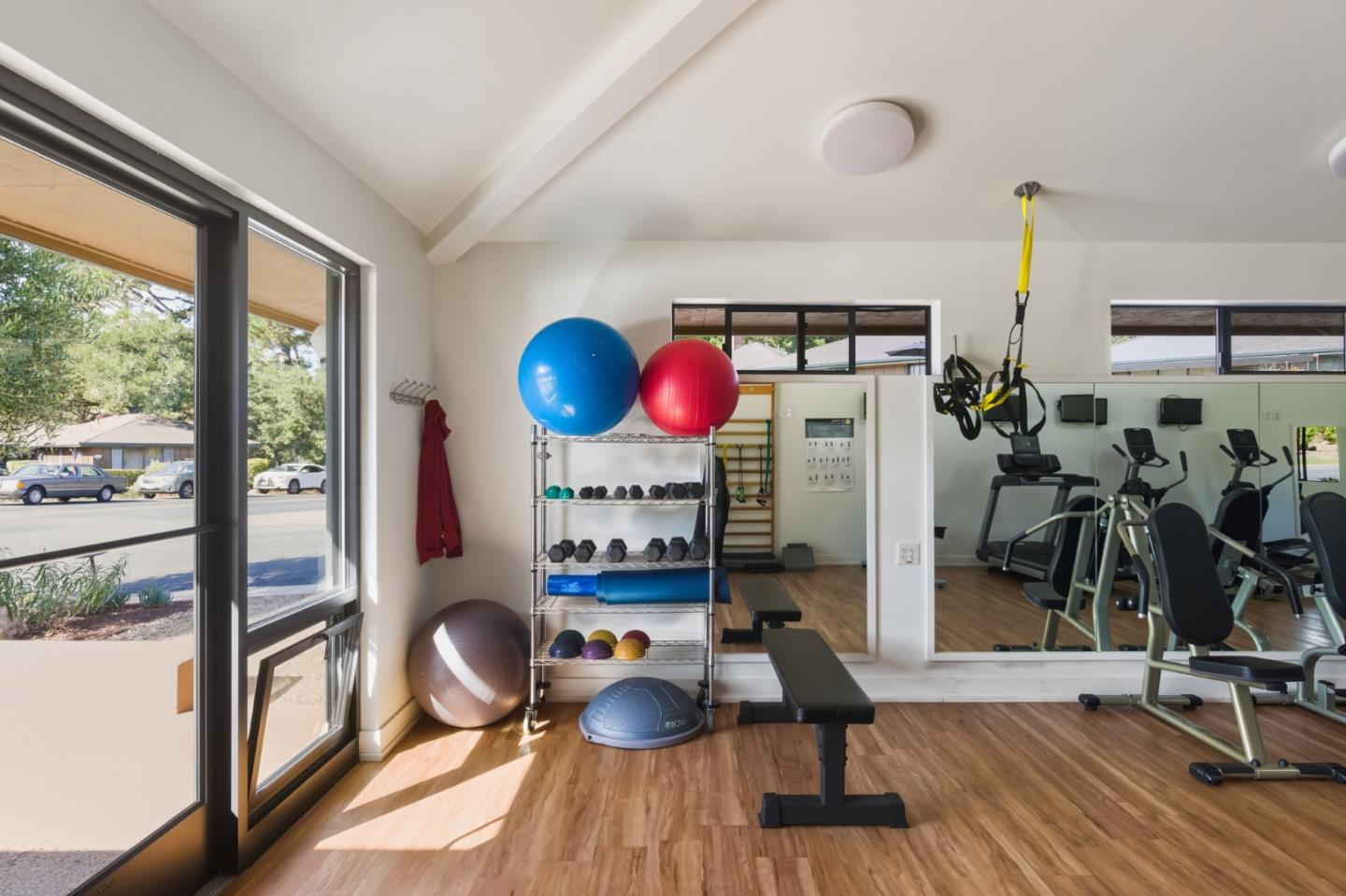 Detail Gallery Image 33 of 37 For 261 Del Mesa Carmel, Carmel,  CA 93923 - 2 Beds | 2 Baths