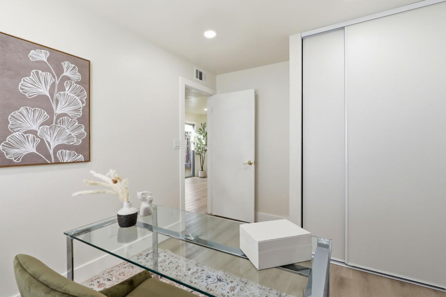 Detail Gallery Image 16 of 40 For 451 Carpentier Way, San Jose,  CA 95111 - 4 Beds | 2/1 Baths