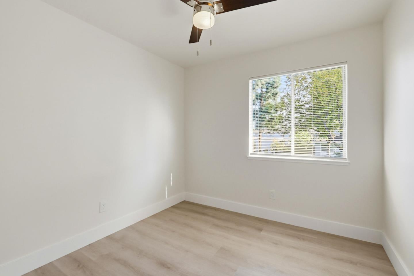 Detail Gallery Image 17 of 40 For 451 Carpentier Way, San Jose,  CA 95111 - 4 Beds | 2/1 Baths