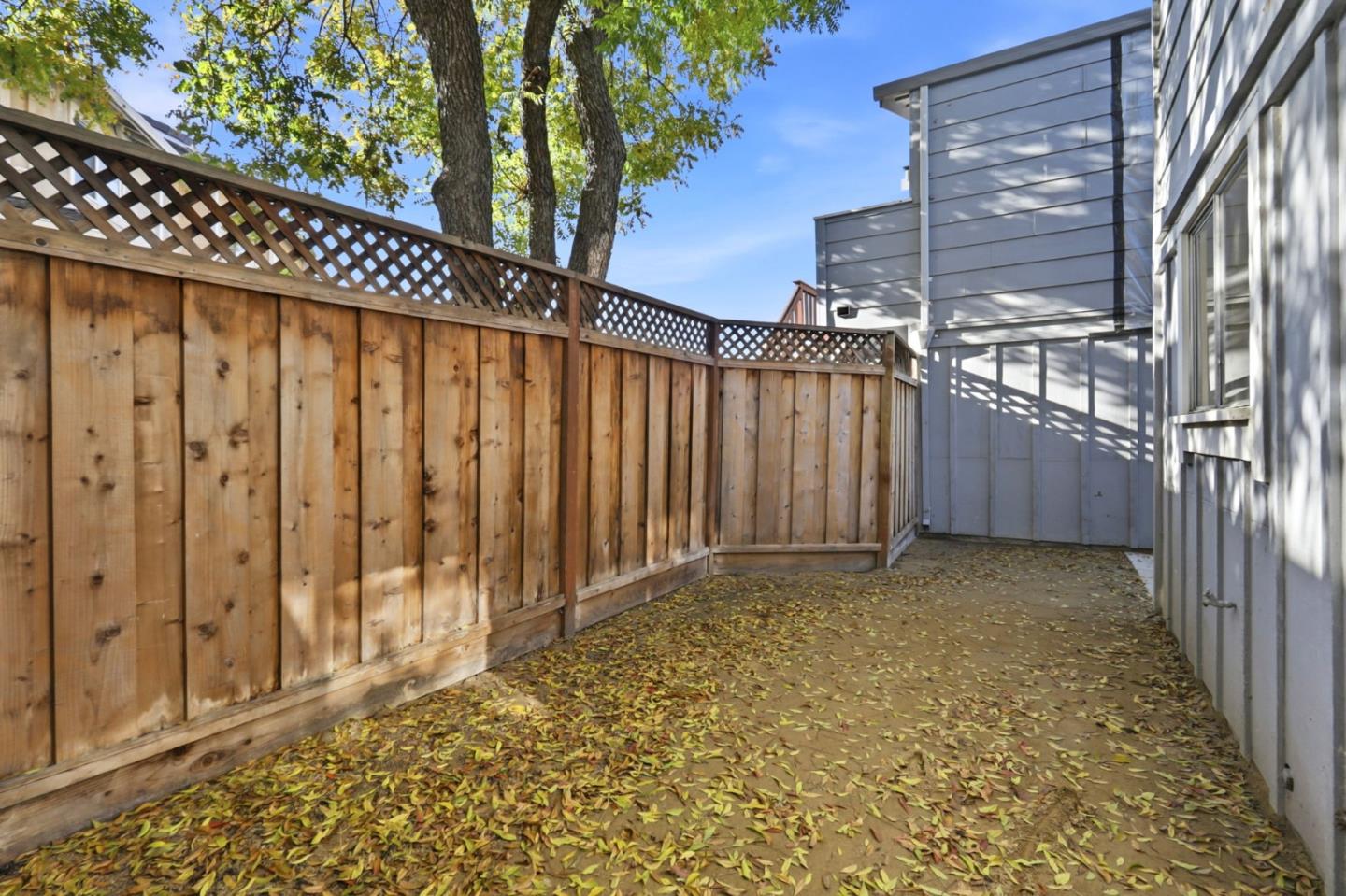 Detail Gallery Image 34 of 40 For 451 Carpentier Way, San Jose,  CA 95111 - 4 Beds | 2/1 Baths