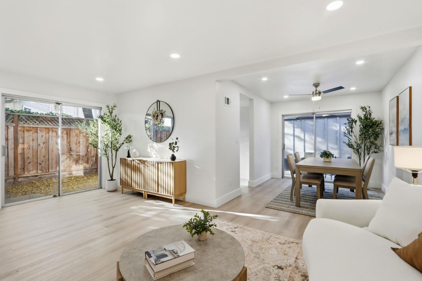 Detail Gallery Image 5 of 40 For 451 Carpentier Way, San Jose,  CA 95111 - 4 Beds | 2/1 Baths